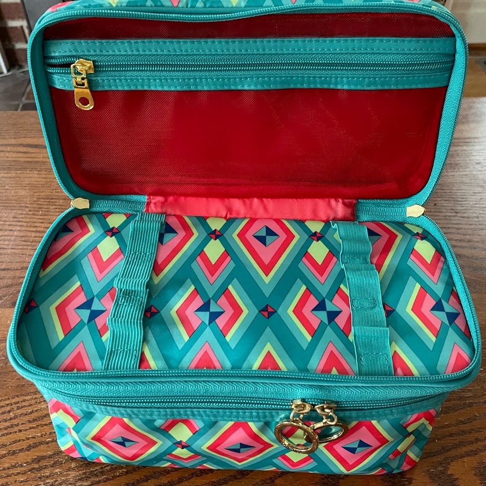 Contents by Allegro makeup organizer bag